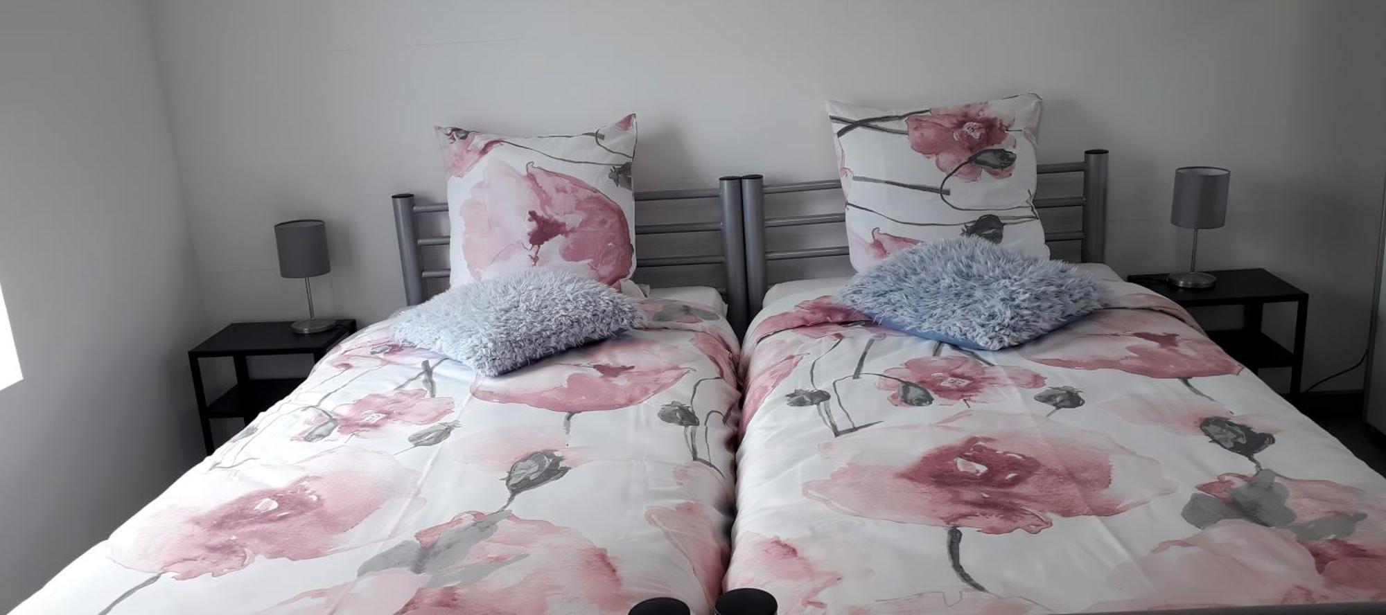 Au Chant Des Roches - Parking - Wifi - Terrasse - Chambres Familiales - Cerfontaine Dış mekan fotoğraf